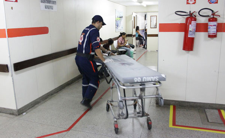 Ministério Público de Pernambuco investiga retenção de macas em unidades de saúde