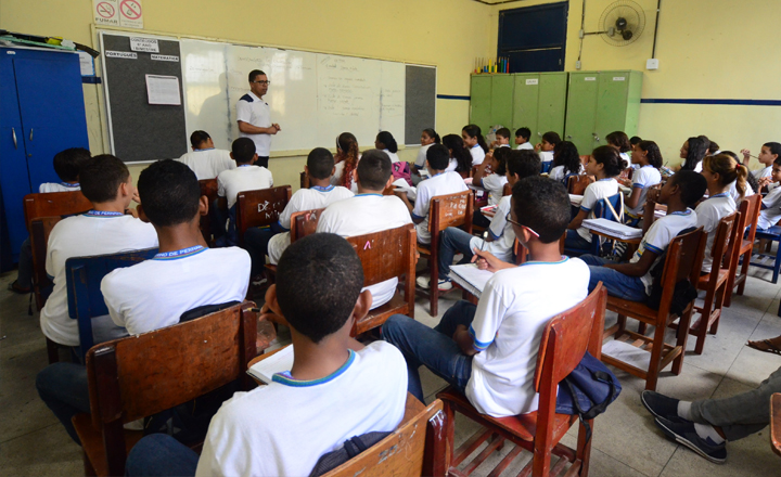 Lei determina divulgação de cartilhas de segurança cibernética em escolas de Pernambuco