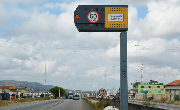 Lombadas eletrônicas de Pernambuco são desligadas