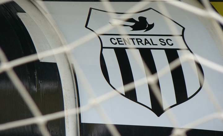 Central vence primeiro jogo antes do pernambucano