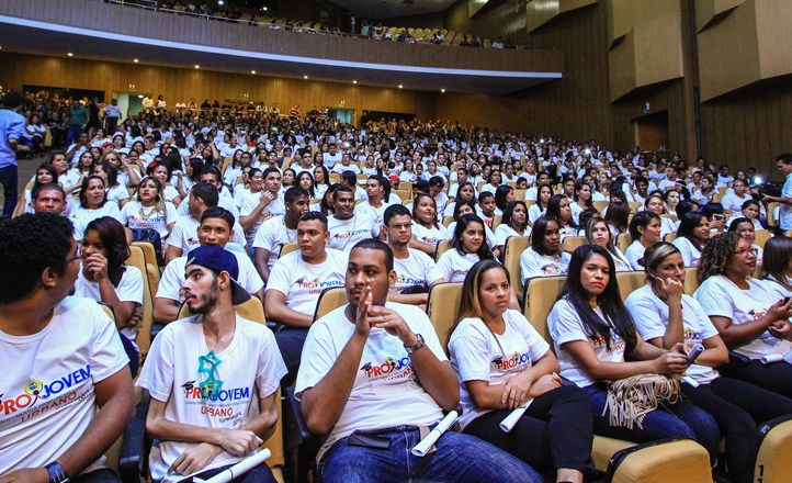 Último dia de inscrições para cursos profissionalizantes em Caruaru