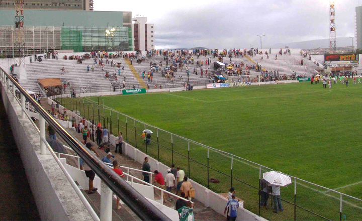 Central divulga preços de ingressos para partida contra Salgueiro