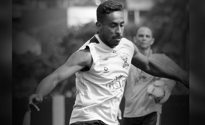 Central anuncia contratação de Vinícius Paquetá