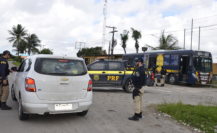 PRF contabiliza 57 acidentes em rodovias de Pernambuco durante feriado