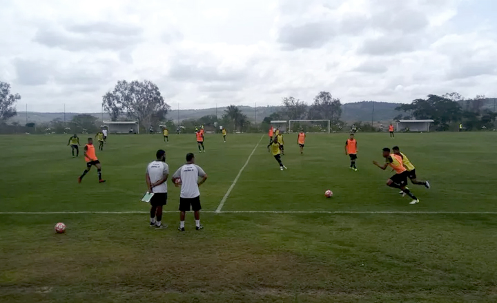 Central realiza primeiro treino coletivo da pré-temporada