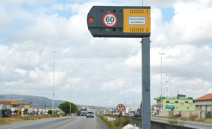 Lombadas eletrônicas de rodovias de Pernambuco são desligadas