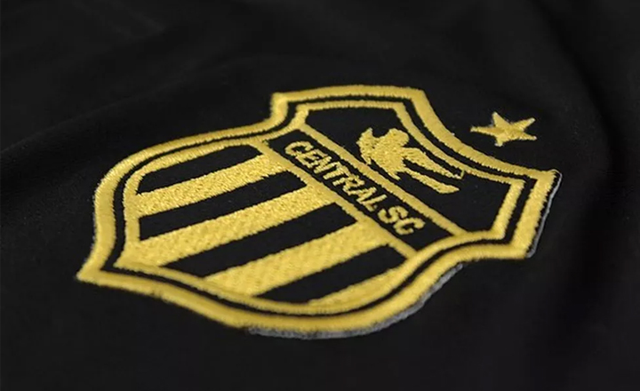 Central divulga imagens de uniforme do centenário