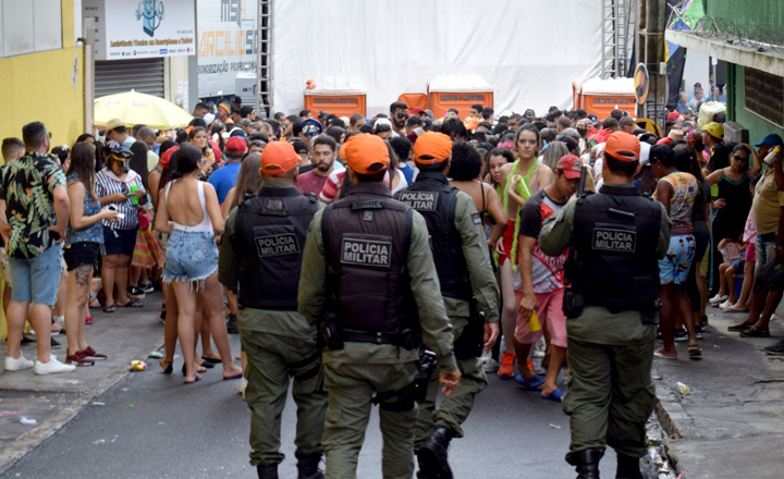 Ministério Público recomenda que Polícia Militar evite excessos durante carnaval