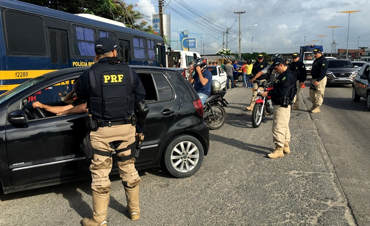 PRF deflagra Operação Semana Santa em Pernambuco