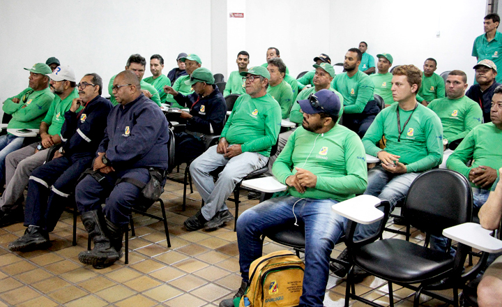 Agentes Comunitários de Saúde de Caruaru participam de treinamento