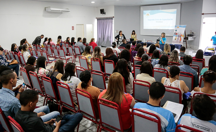 UNICEF promove capacitação em Caruaru