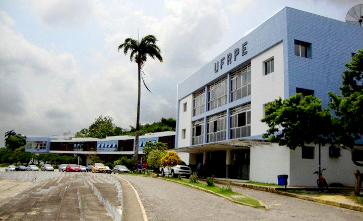 Representantes de universidades pernambucanas se reúnem para debater cortes na educação