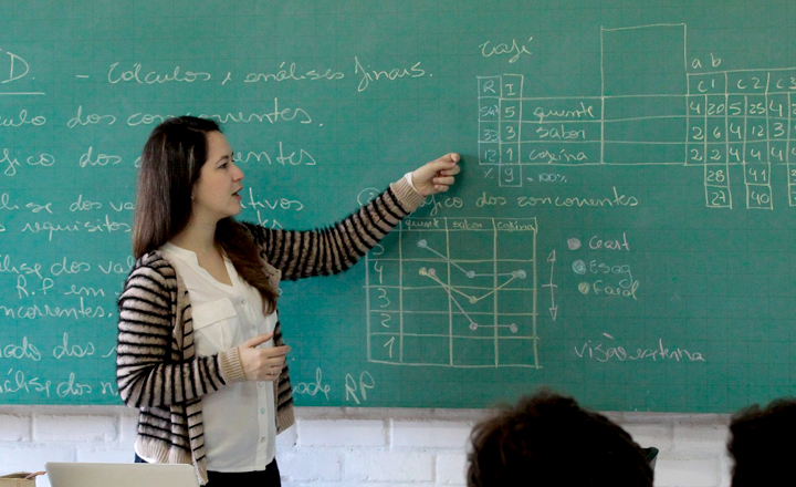 Salário dos professores da rede pública de Pernambuco poderá sofrer reajuste