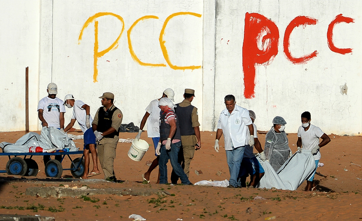 Polícia Federal cumpre mandado contra PCC em Caruaru