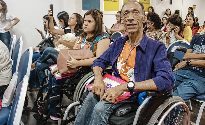 Pessoa com deficiência poderá ser considerada idosa a partir dos 50 anos