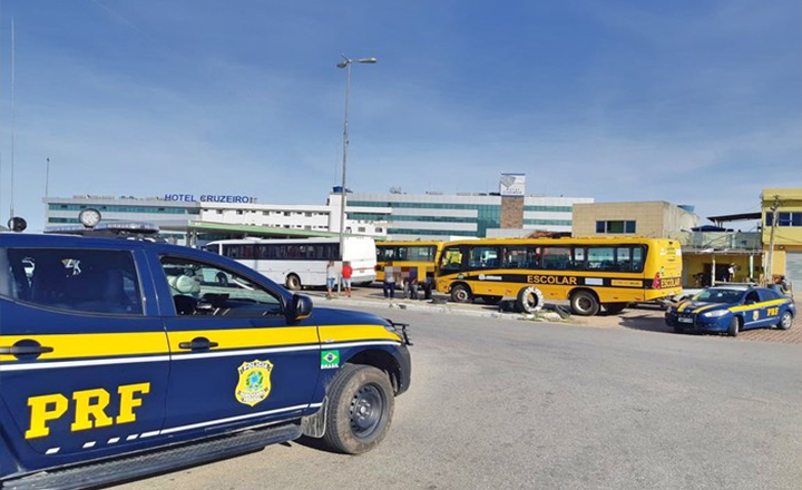 Operação Volta às Aulas: PRF apreende 38 veículos destinados ao transporte escolar