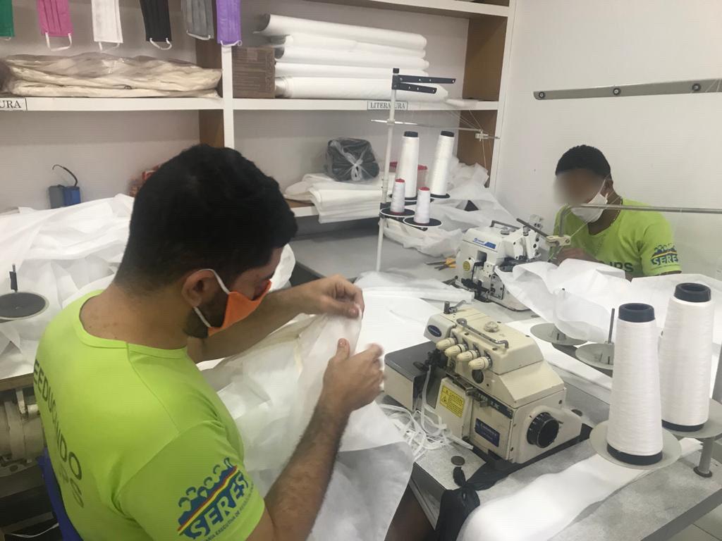 Penitenciária Juiz Plácido de Souza, em Caruaru, produz EPIs para o IML