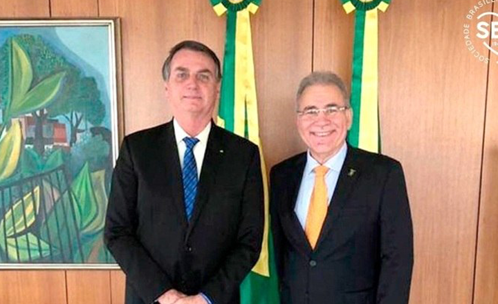 Bolsonaro nomeia Marcelo Queiroga como novo ministro da Saúde
