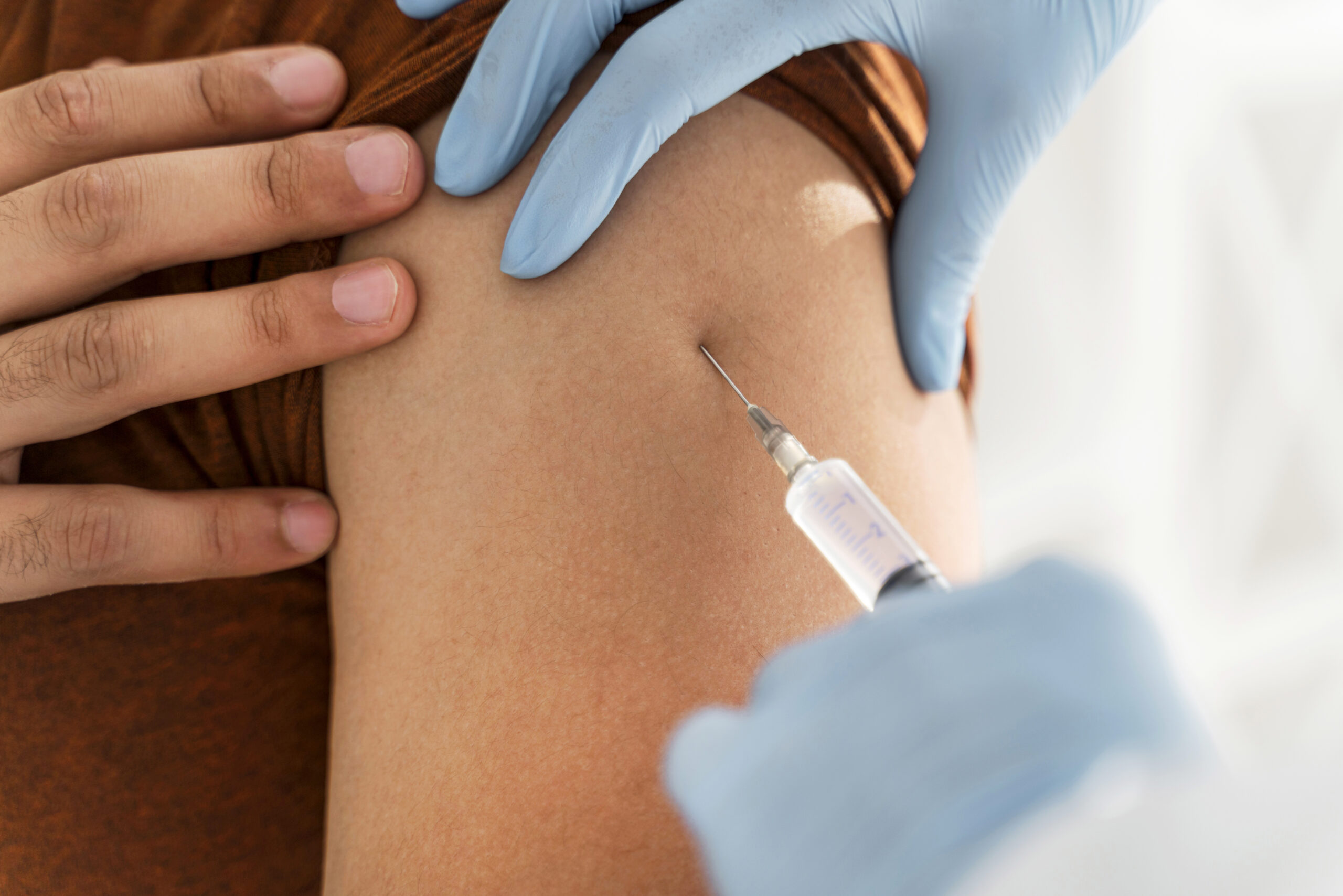 Inicia hoje (26) vacinação contra a influenza para trabalhadores da saúde