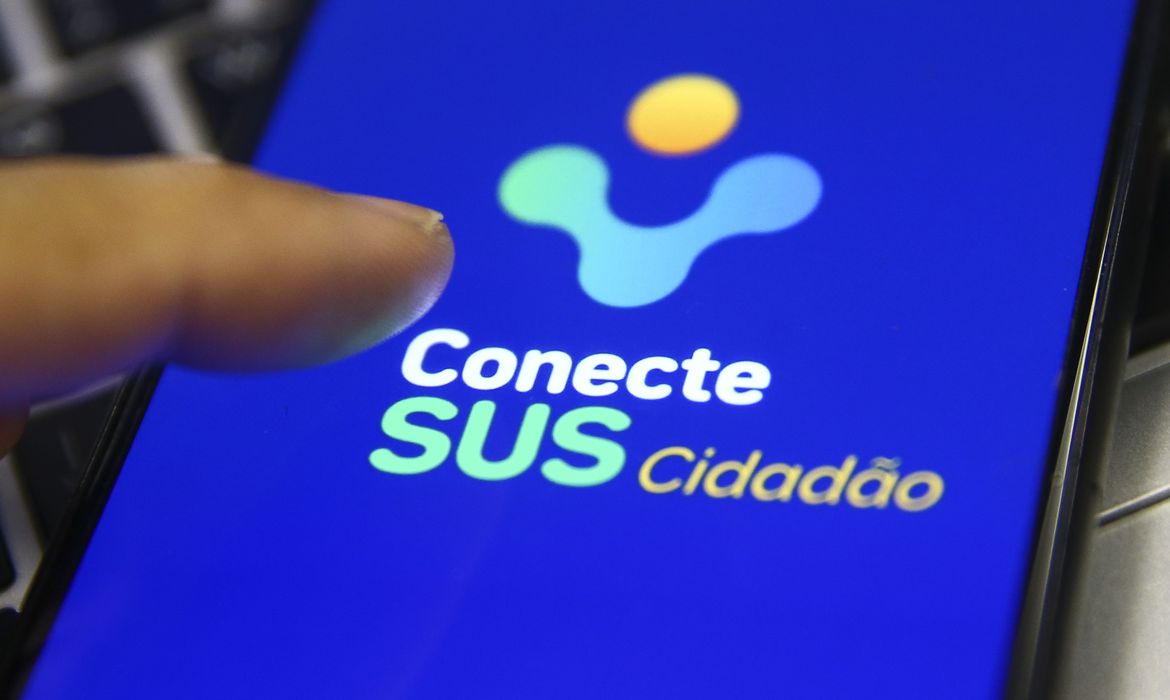Aplicativo ConectSUS atualiza e  volta a exibir comprovante de vacinação