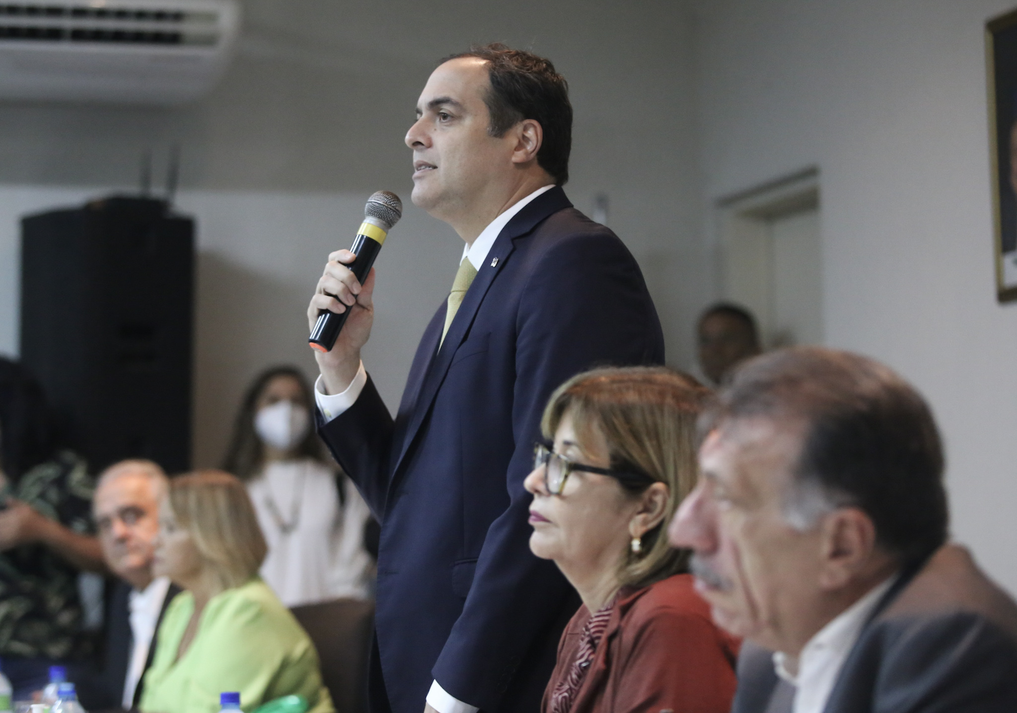 Paulo Câmara anuncia R$ 222,5 milhões para redes municipais de Saúde