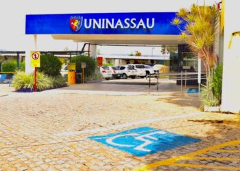 Plantão é realizado por professores e alunos do curso de Direito da Instituição. (Imagem: Reprodução)