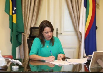 Raquel Lyra autoriza seleção de gestores para escolas estaduais