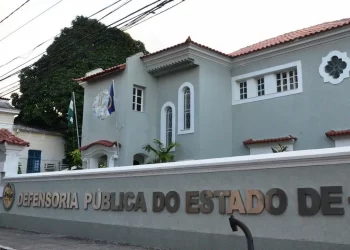 As vagas ofertadas são para assistente social, psicólogo e pedagogo (Imagem: Divulgação)