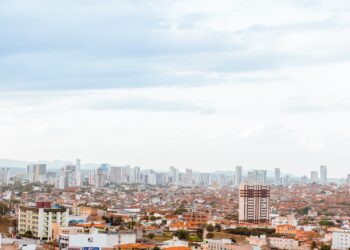 São mais de 140 empresas cadastradas e mais de 400 postos em diversas áreas (Imagem: Elvis Edson)