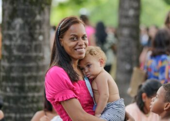 Programa ‘Mães de Pernambuco’ libera mais uma parcela para beneficiárias