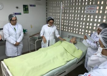 MEC certifica residências de enfermagem do HRA