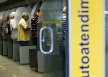 Prazo para sacar o abono salarial PIS-Pasep 2024 se encerra hoje (27)