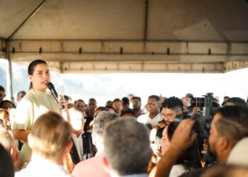 Raquel Lyra inaugura obra no Sítio Torres, em Caruaru