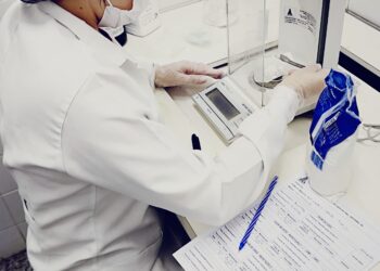 Lacen-PE retoma análises de iodo no sal para reforçar a Vigilância em Saúde