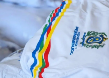 Fardamento escolar do estado será fabricado no Polo de Confecções do Agreste