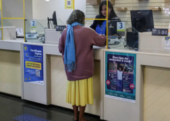 Mais de 900 mil aposentados e pensionistas do INSS foram atendidos em agências dos Correios desde 30 de maio