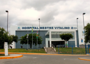 Hospital Mestre Vitalino abre seleção para camareiro, copeiro e fonoaudiólogo