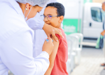 Caruaru realiza ação de vacinação nas férias escolares