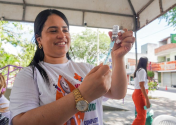 Caruaru inicia campanha de atualização da caderneta vacinal para crianças e adolescentes