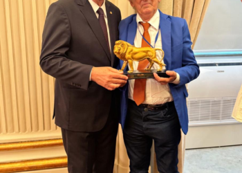 Radialista Tavares Neto recebe prêmio pela sua trajetória no Jornalismo