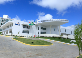 Empresas que participaram do Projeto Novos Rumos, em Caruaru, recebem homenagem