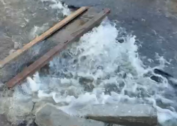 Adutora de água tratada, que abastece o bairro Maurício de Nassau é rompida