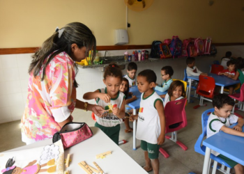 Lei que reconhece professores da educação infantil como profissionais do Magistério é sancionada