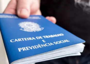 Taxa de desemprego do Brasil sobe 5,8% no trimestre encerrado em fevereiro