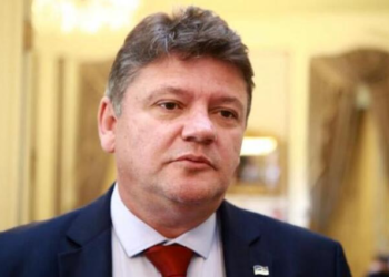 “Não adianta subir na cadeira”, afirma presidente do PSB-PE sobre políticas públicas de Raquel Lyra