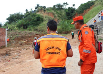 Defesa Civil de Pernambuco promove reunião sobre a Operação Inverno 2026