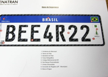 Projeto que recoloca estado e município nas placas de veículos no Brasil avança na Câmara Federal