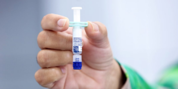 Pernambuco recebe mais de 25 mil doses da vacina Pneumo 20 para crianças de até 5 anos