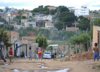 Pernambuco tem recuo na extrema pobreza, aponta estudo do IGPE