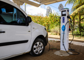 Nova norma para recarga de veículo elétrico entra em vigor hoje (1º) em Pernambuco